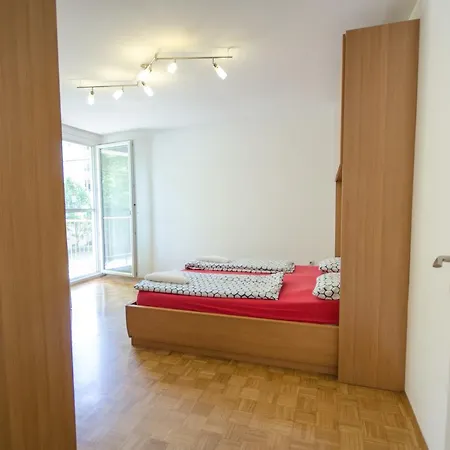 Apartment Near The Train Station Laibach