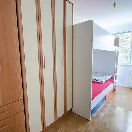 Apartment Near The Train Station Laibach
